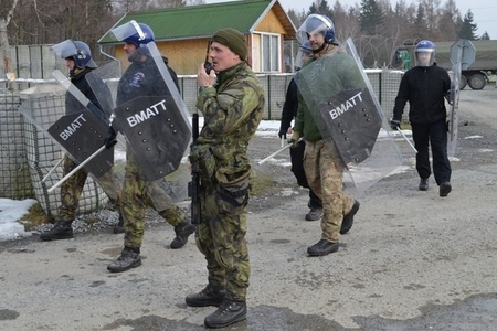 Cvičení Sahel: Příslušníci 102. průzkumného praporu prošli certifikací do Mali