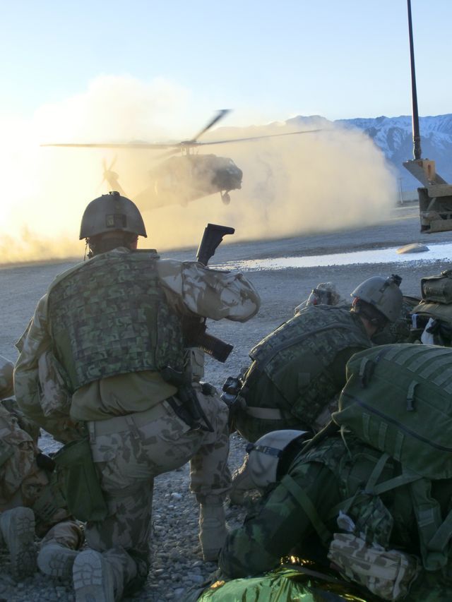 Landing of a MEDEVAC helicopter