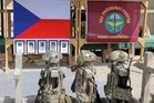Ilustrační obrázek ke článkuPamátku vojáků, kteří před třemi roky padli v Afghánistánu, uctili střeleckou soutěží