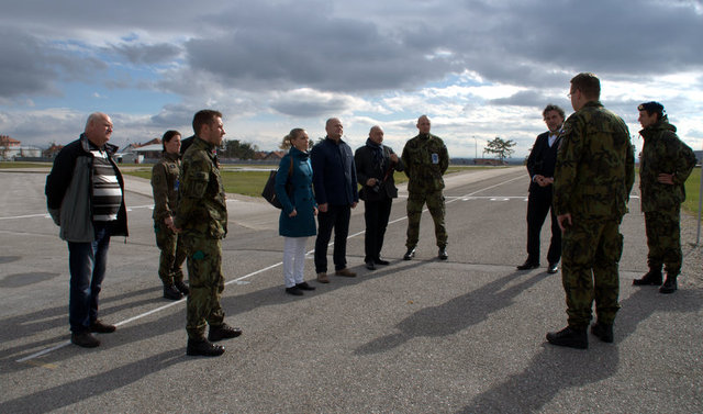 Meeting with soldiers at the "Film City" Base in Pristina