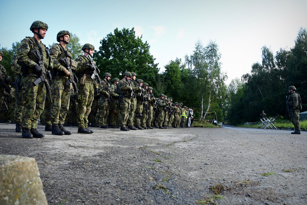 Nastup jednotky 6 ÚU Mali na zahájení kontroly sladěnosti