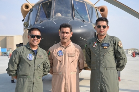 A group of Afghan helicopter pilots finalises its training