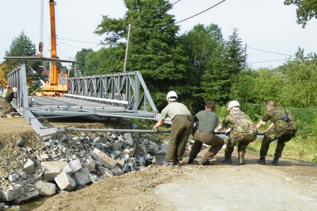Pull the bridge