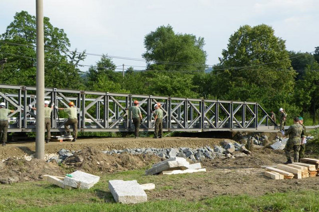 Leveling the bridge