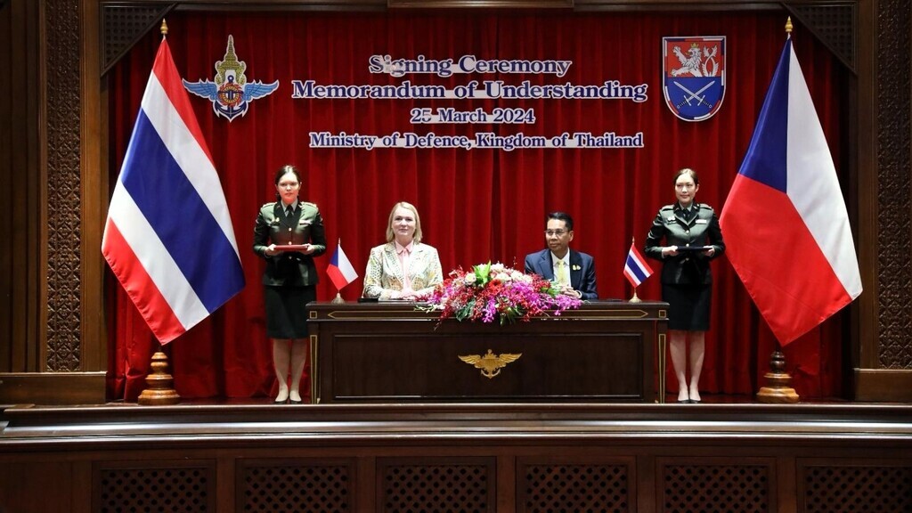 Minister Černochová discussed defence industry cooperation in Thailand
