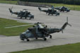 Ilustrační obrázek ke článkuPřelet prvních šesti vrtulníků Mi-24/35