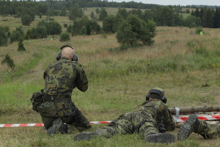 60 terčů a 4 minuty na střelbu.