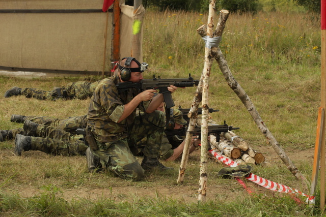 Hlídka během střelby