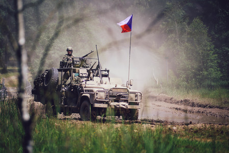 Pozemní síly AČR zvou na 29. ročník akce Bahna 2018. Lákají na techniku i ukázky