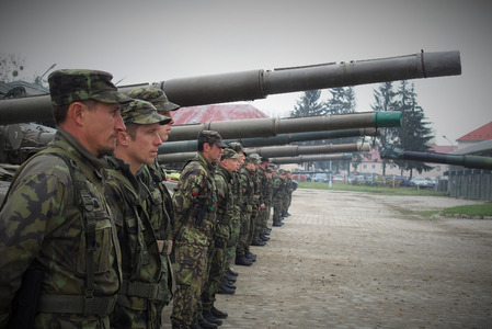  Pořadová prohlídka před odjezdem na výcvik