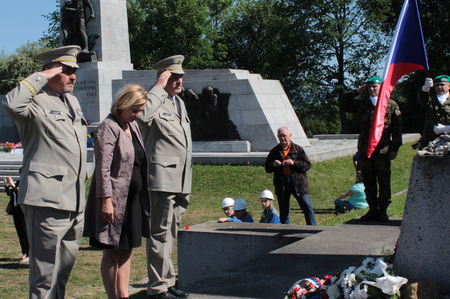 Pietní akt v bývalém koncentračním táboře Mauthausen