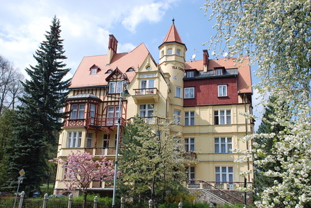 Rehabilitace, lázně, rekreace, i tak se pečuje o vojáky a válečné veterány