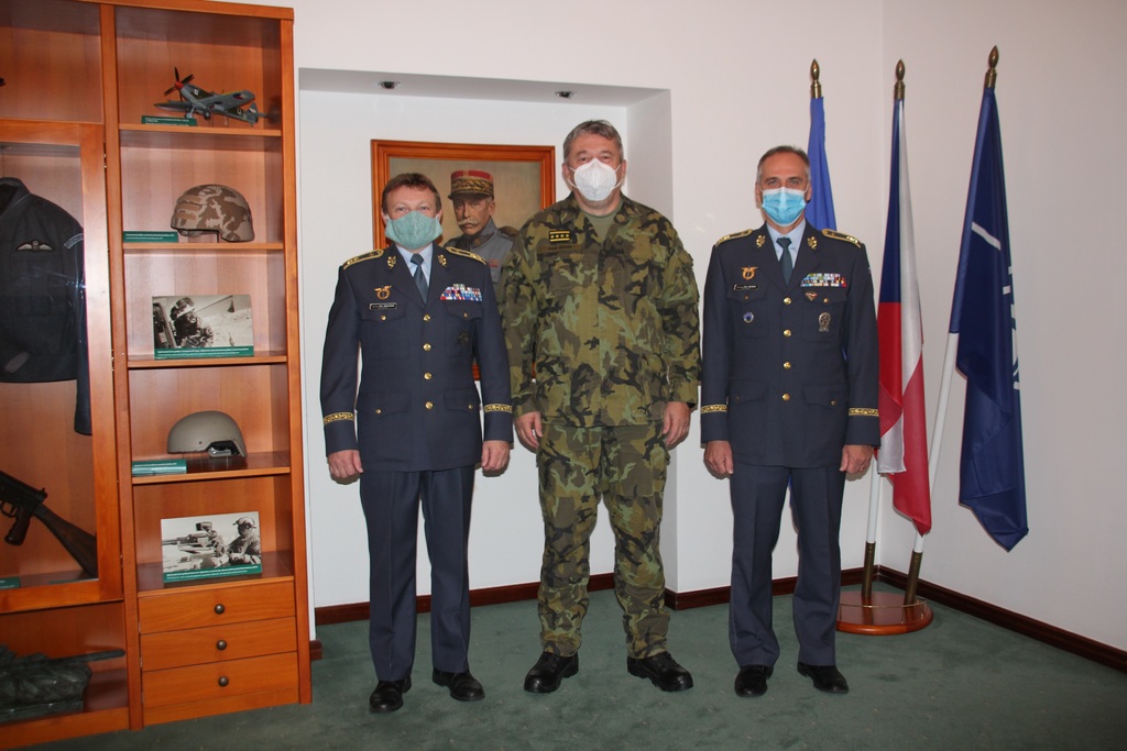 Novým velitelem vzdušných sil je generálmajor Petr Mikulenka