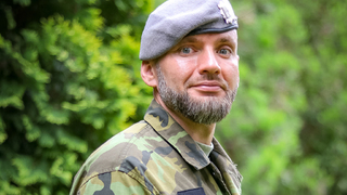 Ilustrační obrázek ke článkuRotný Rudolf Kaděrka pomohl muži, kterého na ulici napadla skupinka mladých