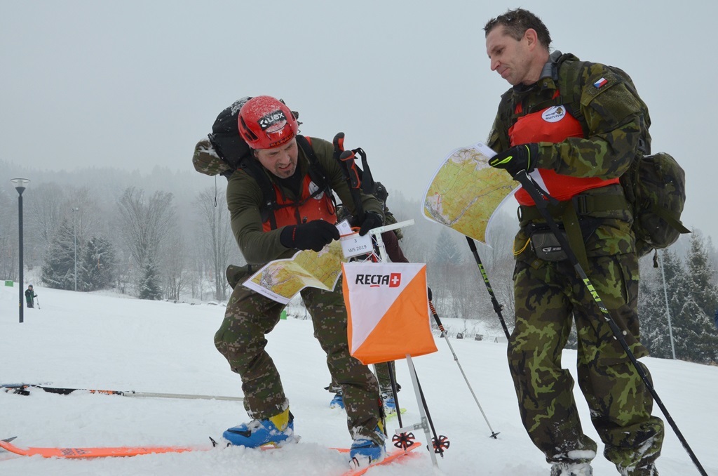 Mezi závodníky na Winter Survivalu jsou dvě ženy