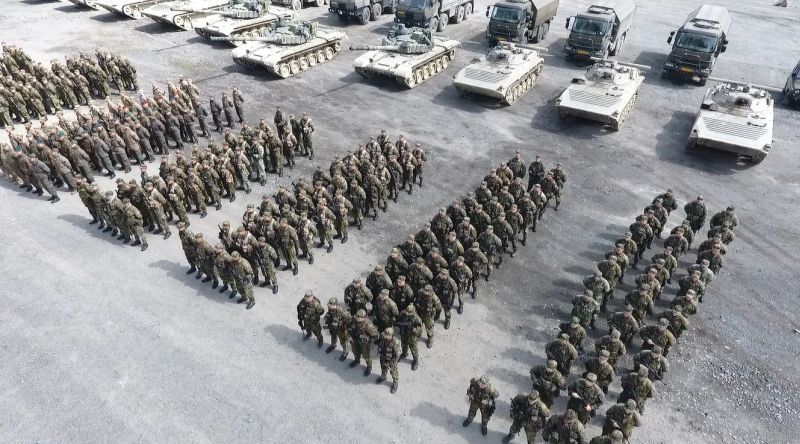 Pohled z dronu na nastoupené jednotky cvičení SCREENER 2017