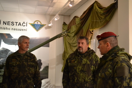 Velitelé 4. brigády rychlého nasazení netradičně zavzpomínali v žatecké síni tradic