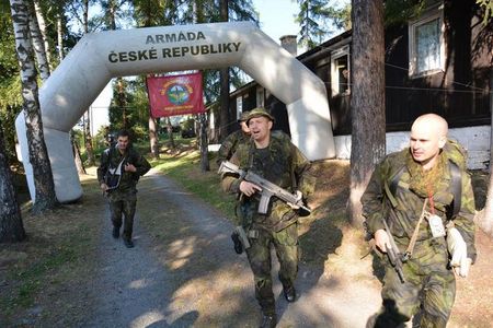 Průzkumné hlídky ve zkoušce ohněm obstály