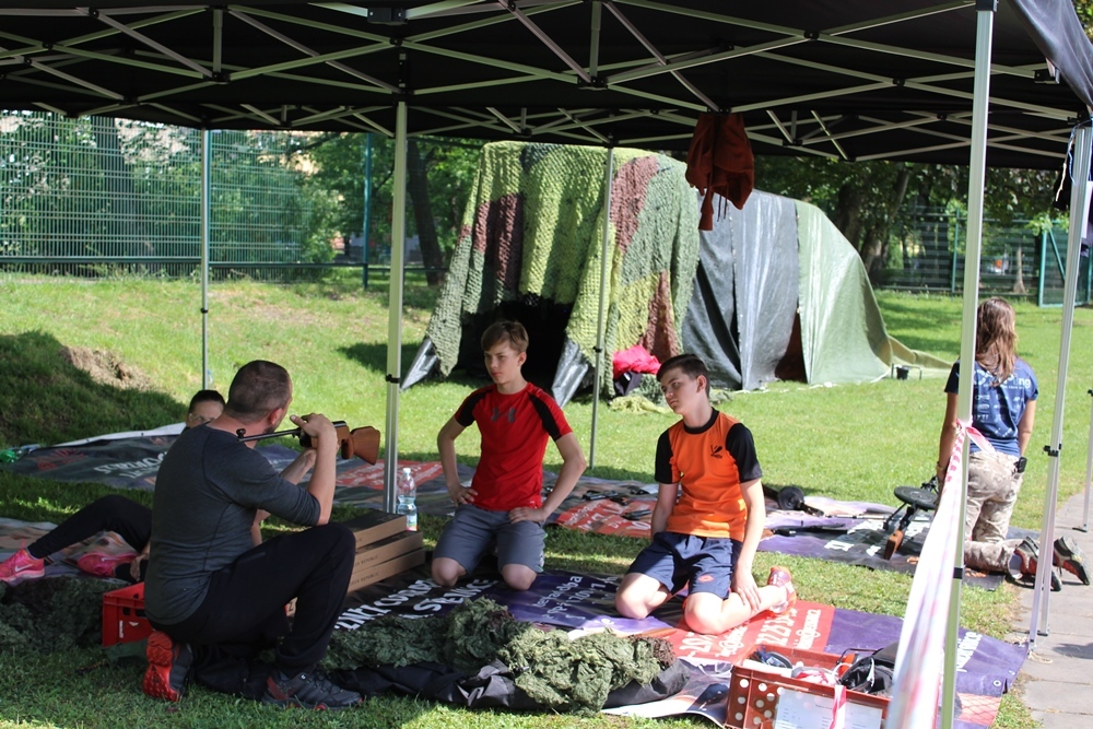 Střelbu ze vzduchovky si vyzkouší děti na každé branné soutěži pořádané KVV Ostrava