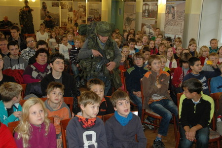 Adept příslušníka AČR si vyzkoušel běh v plné polní