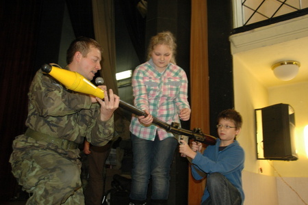 Vyzkoušení ručních zbraní