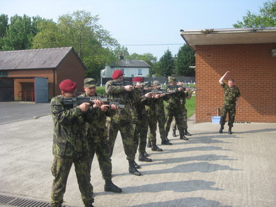 Na_cvik manipulace se zbrtani_ L85A2