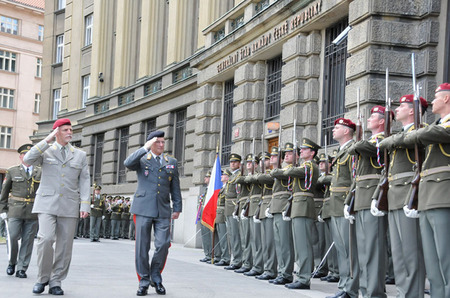  Prostor pro spolupráci mezi českou a rakouskou armádou se stále rozšiřuje