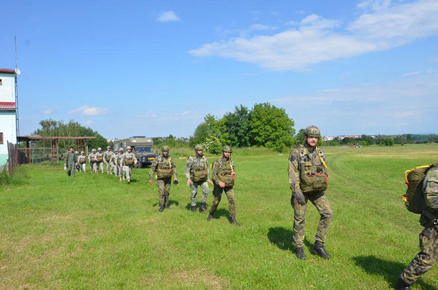 Potom už následoval přesun k mašině - vrtulníku Mi 171Š