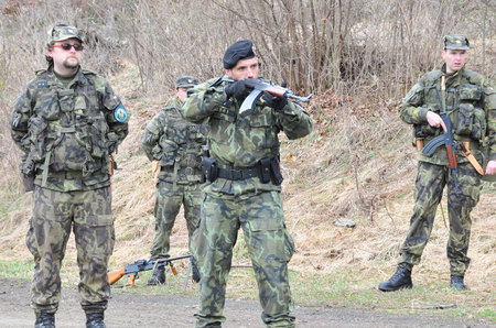 Na tomto pracovišti připoměli instruktoři Vojenské policie z Tábora záložníkům zásady činnosti na kontrolním propouštěcím místě