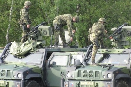 Vojáci z Bučovic se na Vyškovsku připravují na říjnové cvičení