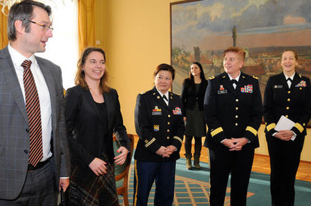 Ženy v Alianci se vzájemně podporují