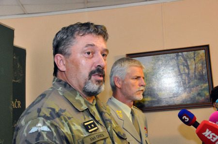 Generál Petr Pavel: Jen špatně se v takovém případě hledají vhodná slova 