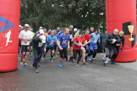 Putovní pohár z půlmaratonu zůstal u logistiků