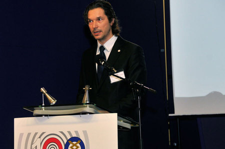 Jednání konference popřál mnoho zdaru a o užší spolupráci při zavádění nových technologií hovořil prezident České pobočky AFCEA Tomáš Müller