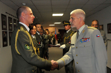 Zdravotníci a pozorovatelé převzali ocenění za hořkosladkou misi