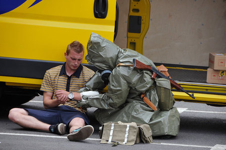 Chemici z Liberce a aktivní záloha spojili síly při ochraně sběrného uzlu České pošty 