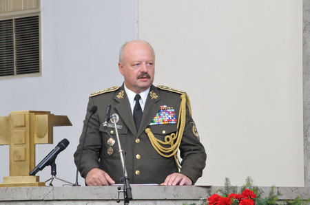Slovak Lieutenant General Pavel Macko highlighting bravery, deeds and life of his friend Jaroslav Klemes