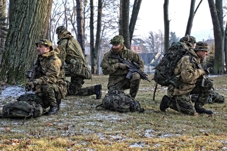  Zaujetí kruhové obrany při zastávce