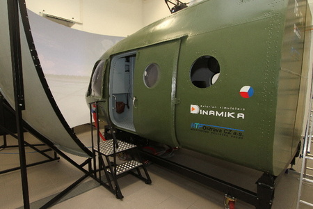 Požár motoru (ne)dostal posádku vrtulníku do úzkých