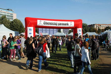 Jak po čichu poznat yperit, nebo jak hoří cukr. I to na 