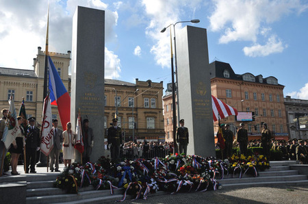 Commemorating the 70th Anniversary of WWII – Photo Gallery