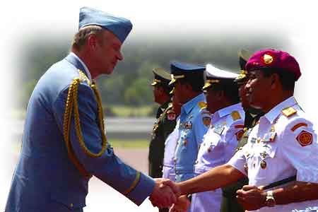 Generál Picek jednal v Indonésii o možnostech spolupráce