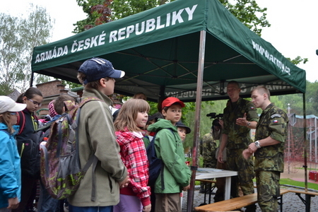 Děti slavily s Armádou ČR