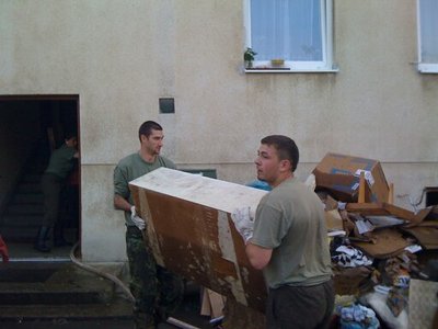 Na pomoc zatopeným obcím vyrazili vojáci z Rakovníka