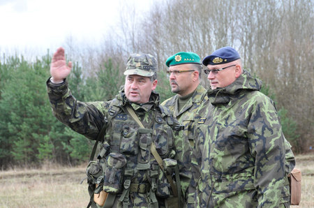 Generál Alan navštívil českobudějovickou pěší rotu Aktivní zálohy