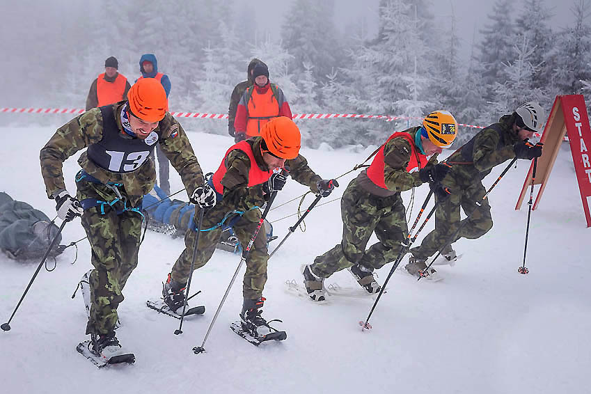 Start běhu na sněžnicích