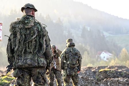  Ranní rozbřesk zastihl průzkumníky na heliportu