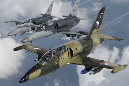 Podívejte se na nové fotografie letounů české armády