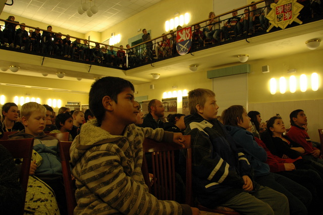 Dům armády v Olomouci doslova praskal ve švech