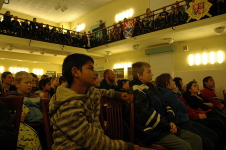 Dům armády v Olomouci doslova praskal ve švech